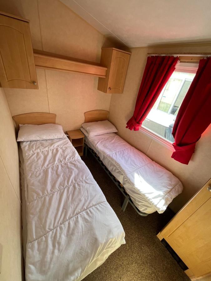 Dunlin 69 ~ California Cliffs Otel Great Yarmouth Dış mekan fotoğraf